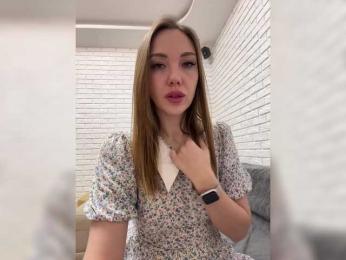 KitFox webcam bongacams model stream image