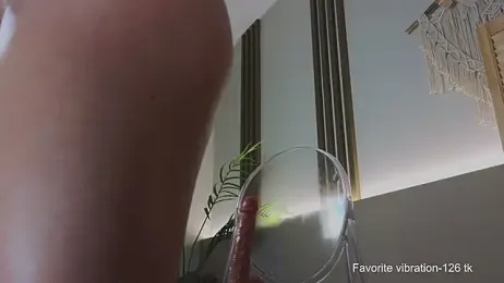 milly_shy stripchat stream image