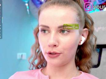 VikkiExtraCheese bongacams stream image