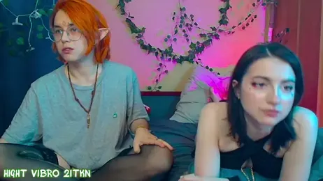 TrickyKitsune stripchat stream image