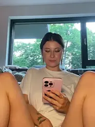 Mia-Minou stripchat stream image