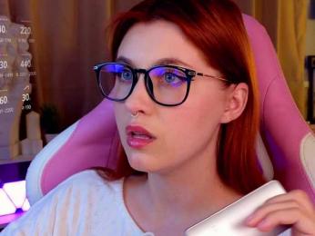 HoneyCherry bongacams stream image