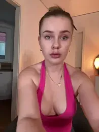 MaribelRiver stripchat stream image