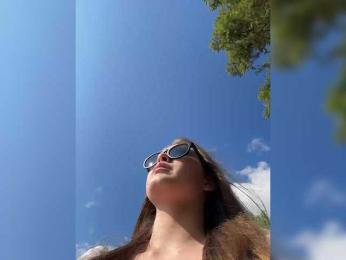 sweetAdel bongacams stream image