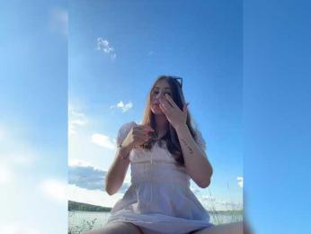 sweetAdel bongacams stream image