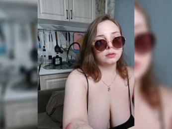 Red-rooms bongacams stream image