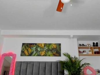 Fancy-t33n bongacams stream image