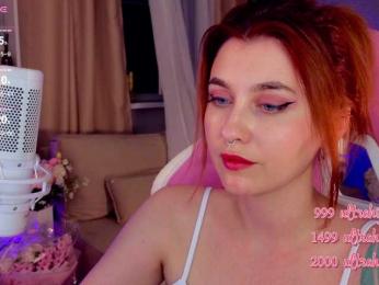 HoneyCherry bongacams stream image