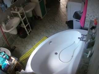voyeurcam-julmodels-bath-1st-1 camsoda stream image