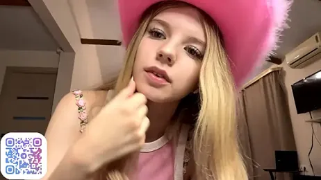 FruityXo stripchat stream image