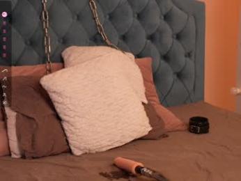 shiny_lily chaturbate stream image