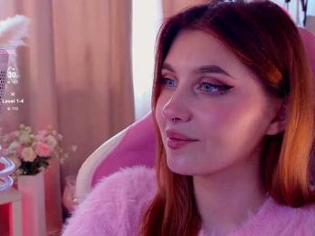 HoneyCherry bongacams stream image