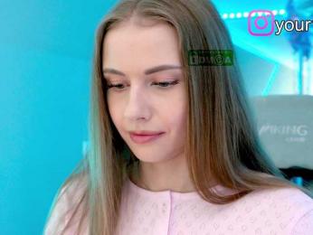 VikkiExtraCheese bongacams stream image