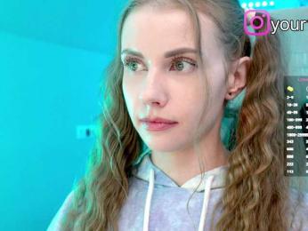 VikkiExtraCheese bongacams stream image