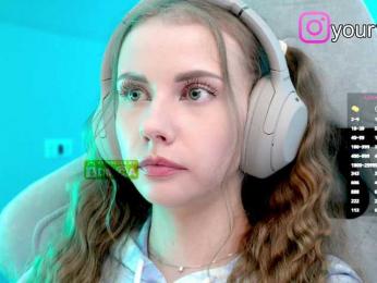 VikkiExtraCheese bongacams stream image