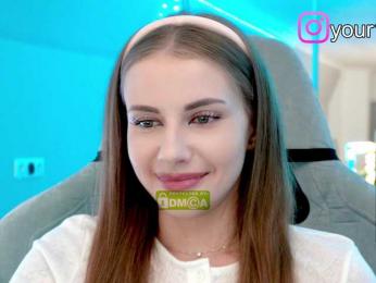 VikkiExtraCheese bongacams stream image