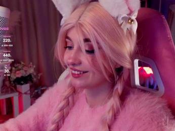 HoneyCherry bongacams stream image