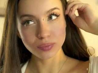 leilagladish camsoda stream image