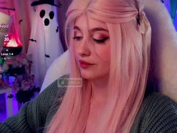 HoneyCherry bongacams stream image