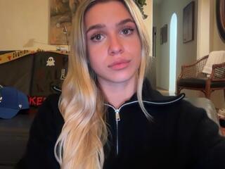 Maci Reynolds flirt4free stream image