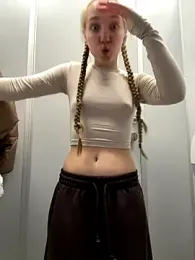 bambi_lu stripchat stream image