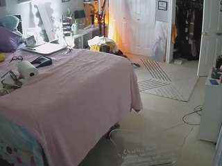voyeurcam-house-charleys-room camsoda stream image