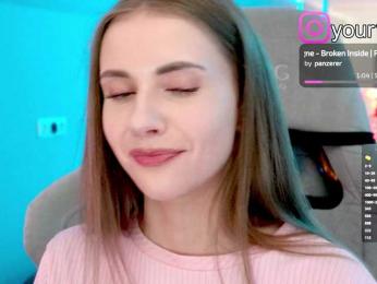 VikkiExtraCheese bongacams stream image