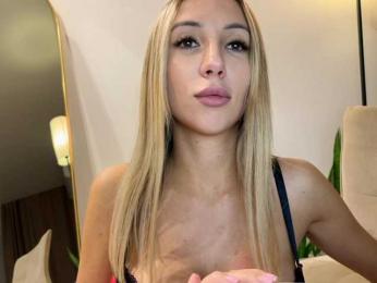 xs-suchka bongacams stream image