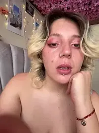 Enyeld_ruru stripchat stream image