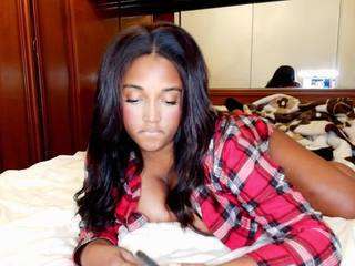 naommiscott camsoda stream image