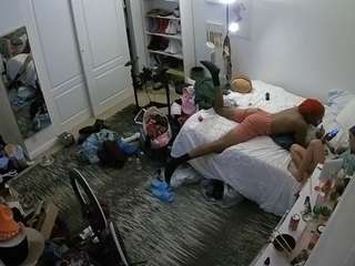 voyeurcam-hornyhostel-02 camsoda stream image