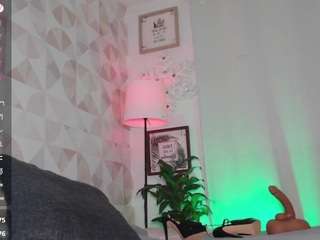 elissecinnamon camsoda stream image