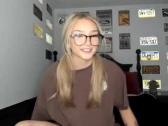 livvywinters chaturbate stream image