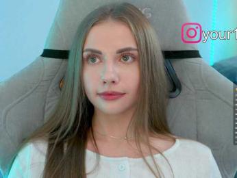 VikkiExtraCheese bongacams stream image