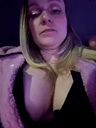 Bondgirl_013 stripchat stream image