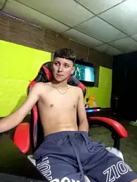 Artursmith stripchat stream image