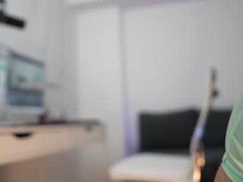 ashley_benson1 chaturbate stream image