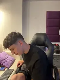 AdrianRinaldi stripchat stream image