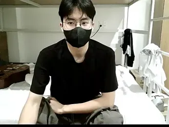 Gwencloudy stripchat stream image