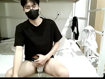 Gwencloudy stripchat stream image