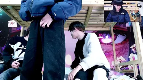 xiaohuangren01 stripchat stream image