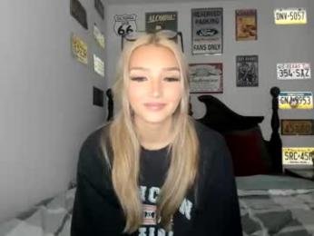 livvywinters chaturbate stream image