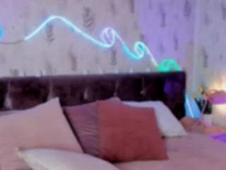 emyliesander camsoda stream image