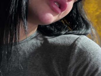 chicanogirl bongacams stream image