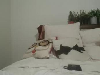 bigdicktrannynicole chaturbate stream image