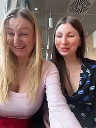 legsLONG stripchat stream image