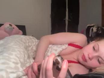 lunarose17 chaturbate stream image