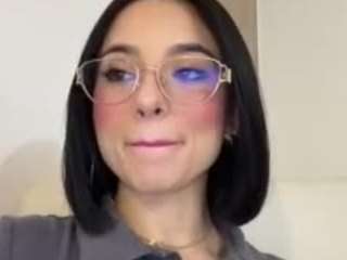 kiraalopez camsoda stream image