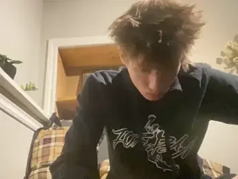 yourwhiteboy1 stripchat stream image