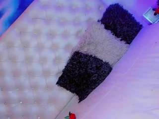 veroniica-mist camsoda stream image